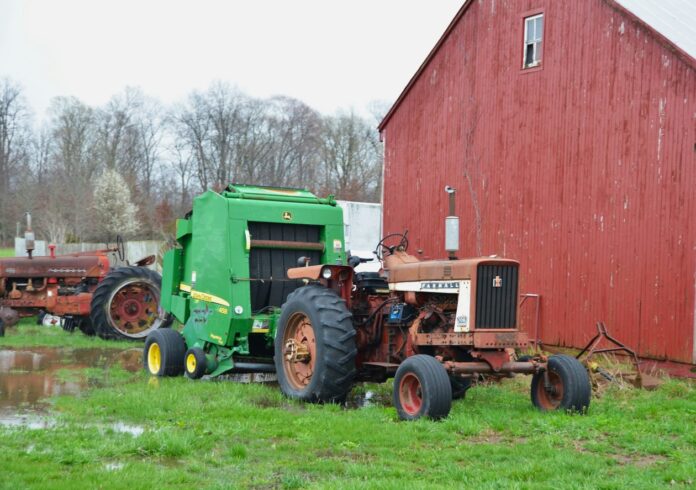 Compact Farm Tractor